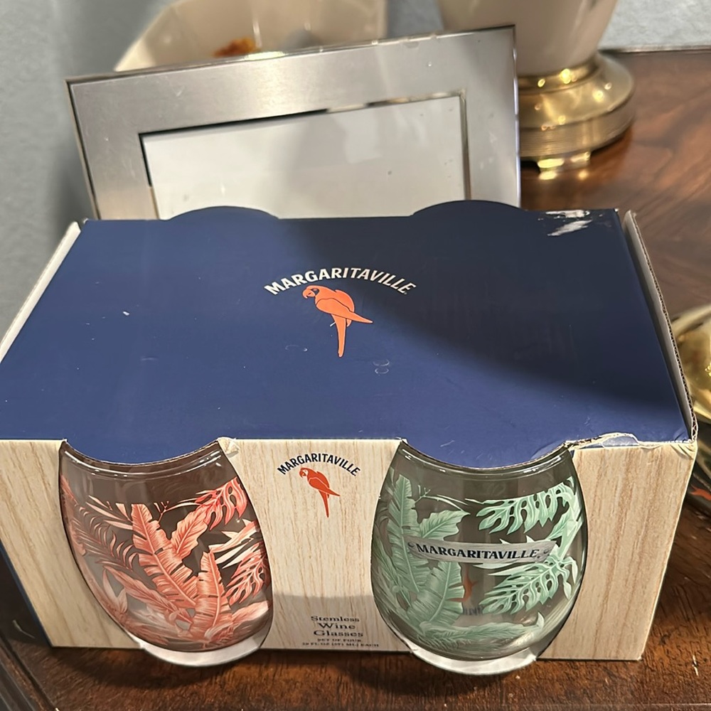 Margaritville seamless wine glasses!!
